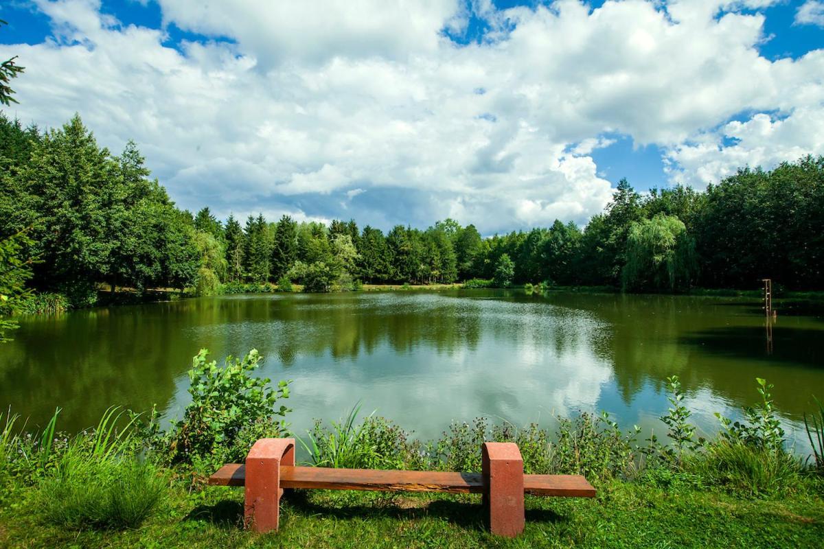 فندق Les Etangs Du Moulin D'Harcy Lonny المظهر الخارجي الصورة
