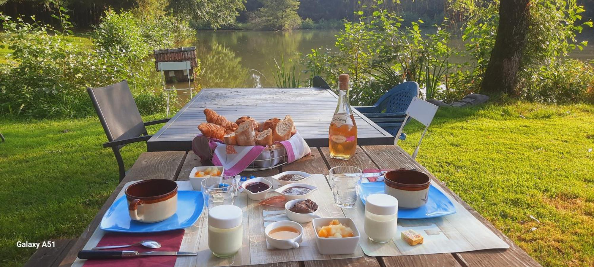 فندق Les Etangs Du Moulin D'Harcy Lonny المظهر الخارجي الصورة